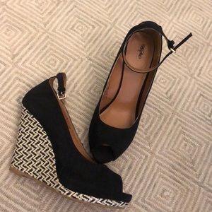 Mossimo women's size 8 wedge peeptoe sandal